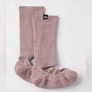 Alo Yoga Strappy Siren Grip Socks🧦